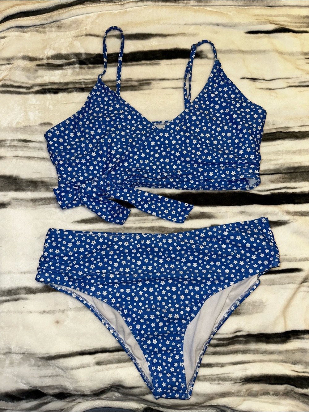 Blue Daisy Print Two-Piece Bikini